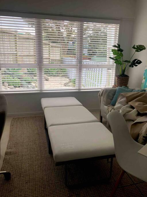 Apartment Own Sunny Quiet Haven, Own 1 Bedroom House & Garden With Car Park, To Airport, Cbd & Sylvia Park Mall Auckland
