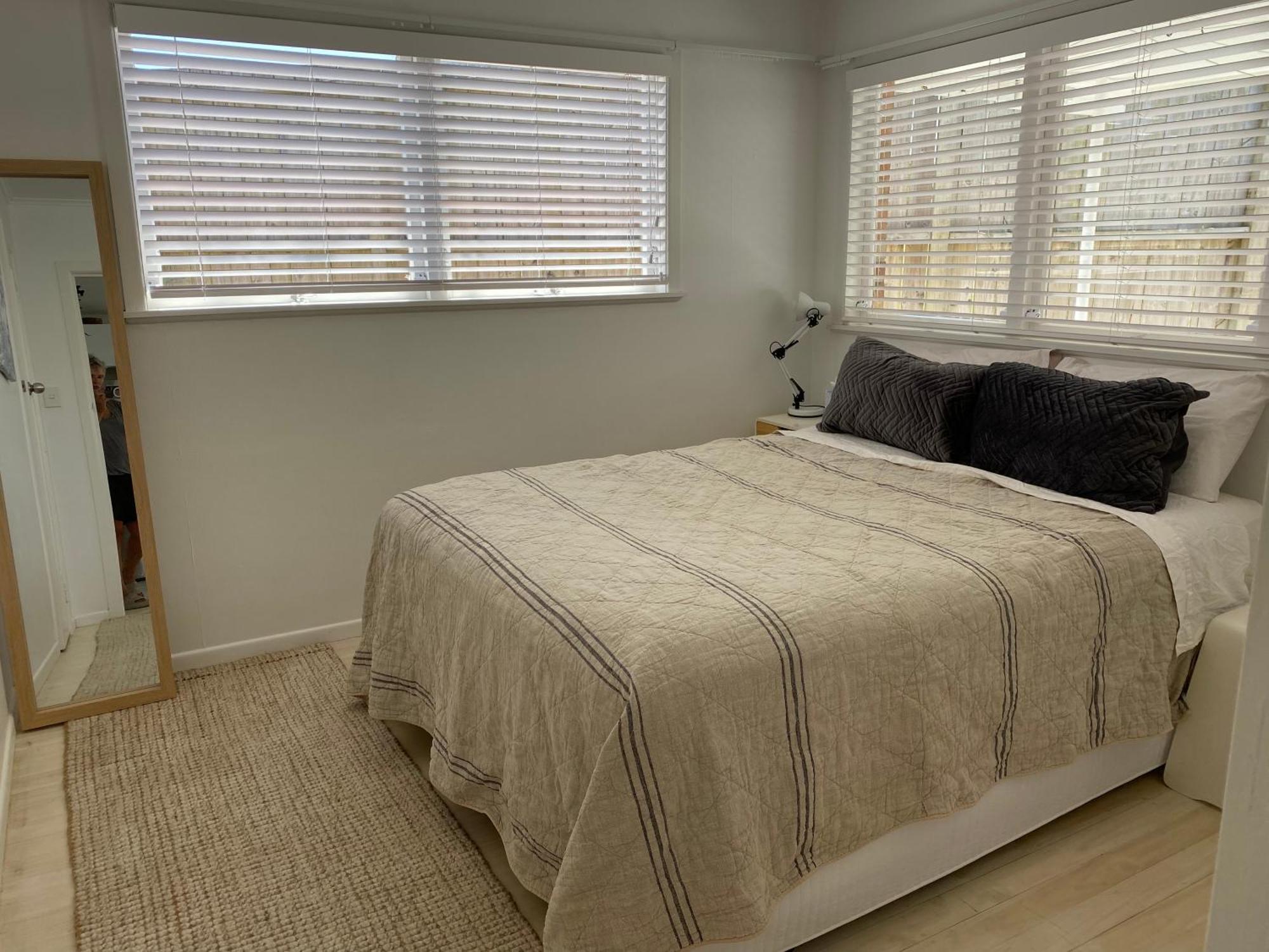Own Sunny Quiet Haven, Own 1 Bedroom House & Garden With Car Park, To Airport, Cbd & Sylvia Park Mall Apartment