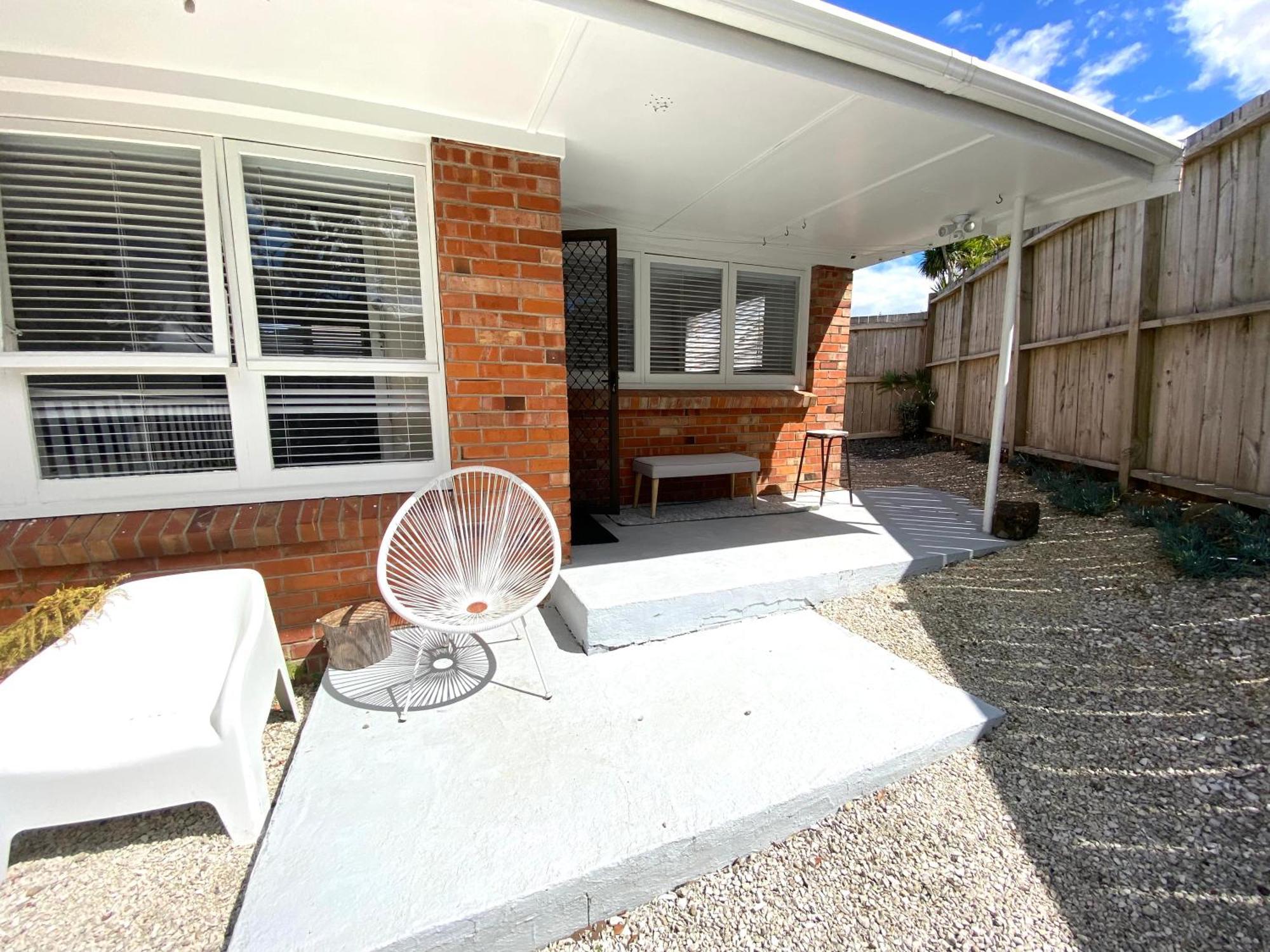Own Sunny Quiet Haven, Own 1 Bedroom House & Garden With Car Park, To Airport, Cbd & Sylvia Park Mall * Auckland